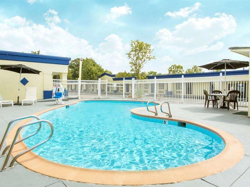 Days Inn By Wyndham Virginia Beach Town Center Esterno foto