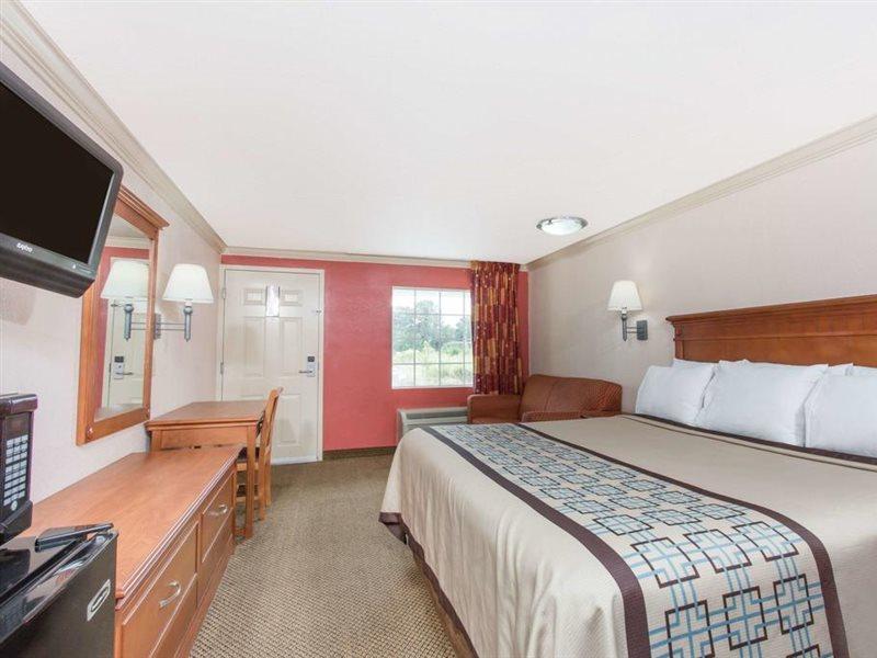 Days Inn By Wyndham Virginia Beach Town Center Esterno foto