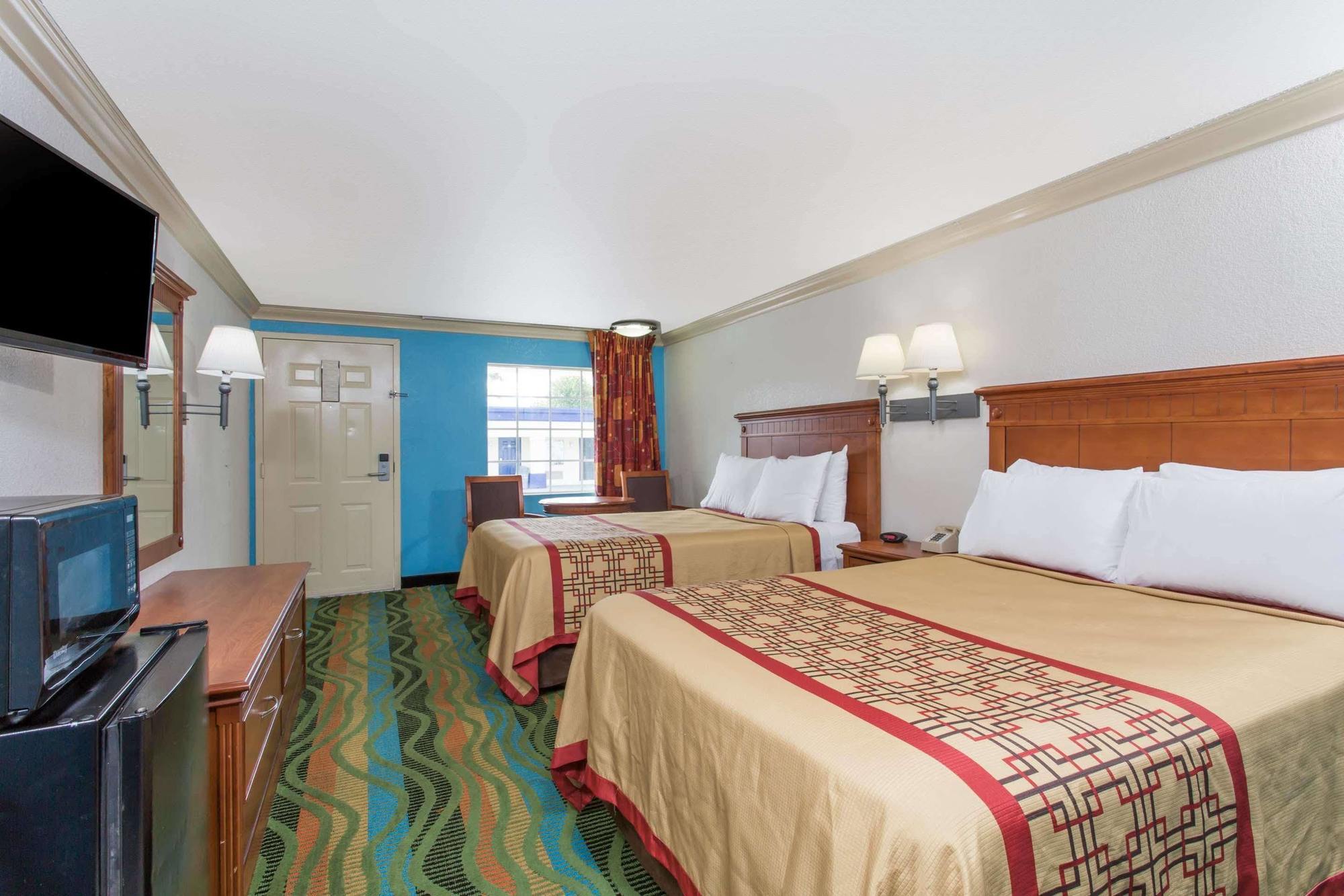 Days Inn By Wyndham Virginia Beach Town Center Esterno foto