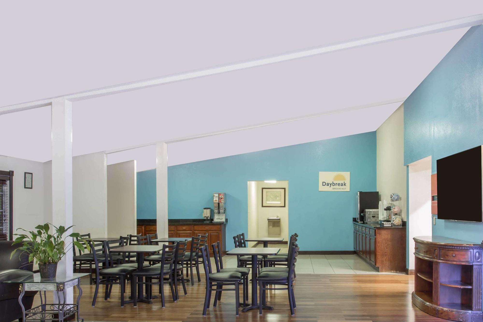 Days Inn By Wyndham Virginia Beach Town Center Esterno foto